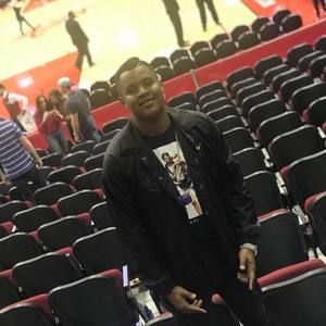 Meet your Posher, Julian